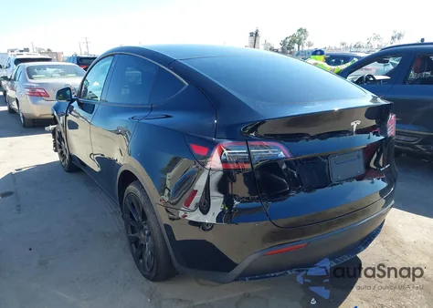 2022 Tesla Model Y Long Range Dual Motor All-Wheel Drive from USA, damaged, VIN 7SAYGDEE8NF346352